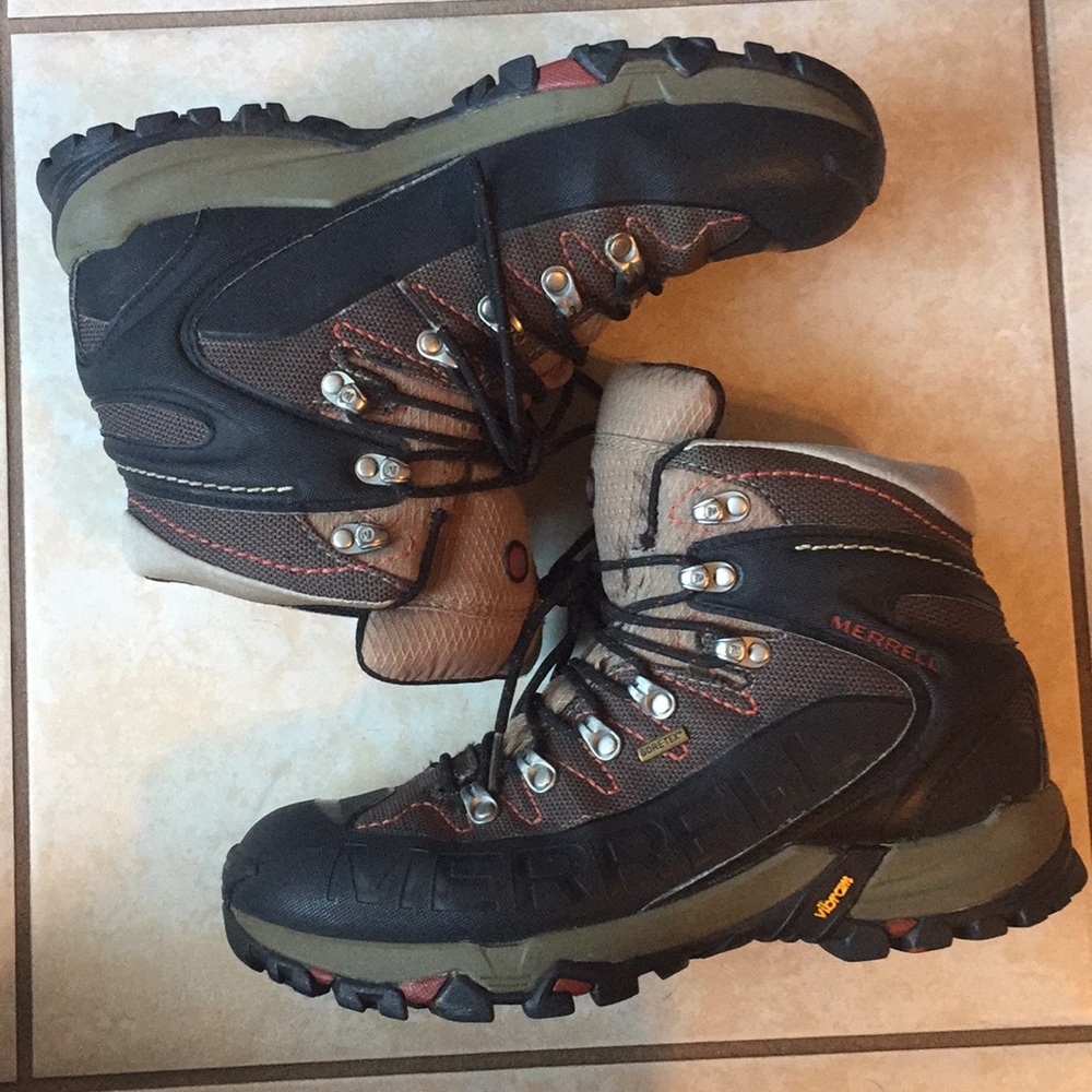 🔥Rare EUC Merrell OutBound Gore-Tex Bungee Cord